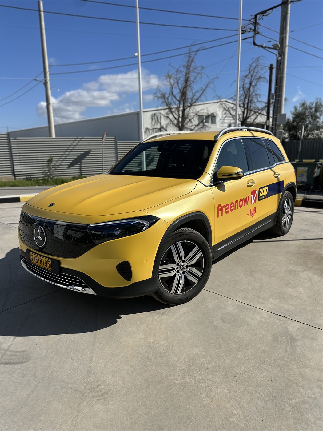 Mercedes EQB 250+ taxi Safe Auto-House